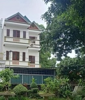 Bán nhà 3 tầng mới 124m2 đường thông ô tô Đông Sơn giá 3.6 tỷ